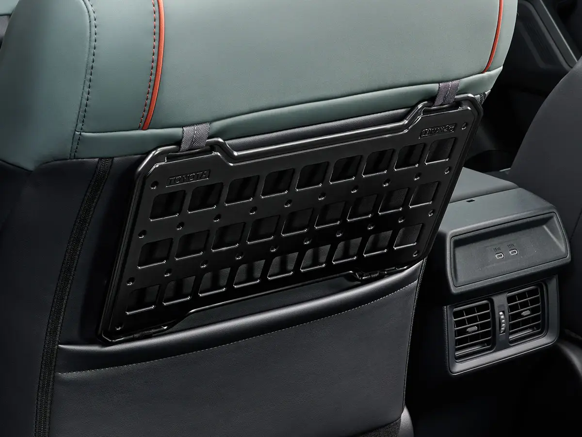 RAV4 HEV Adventure 設定装備