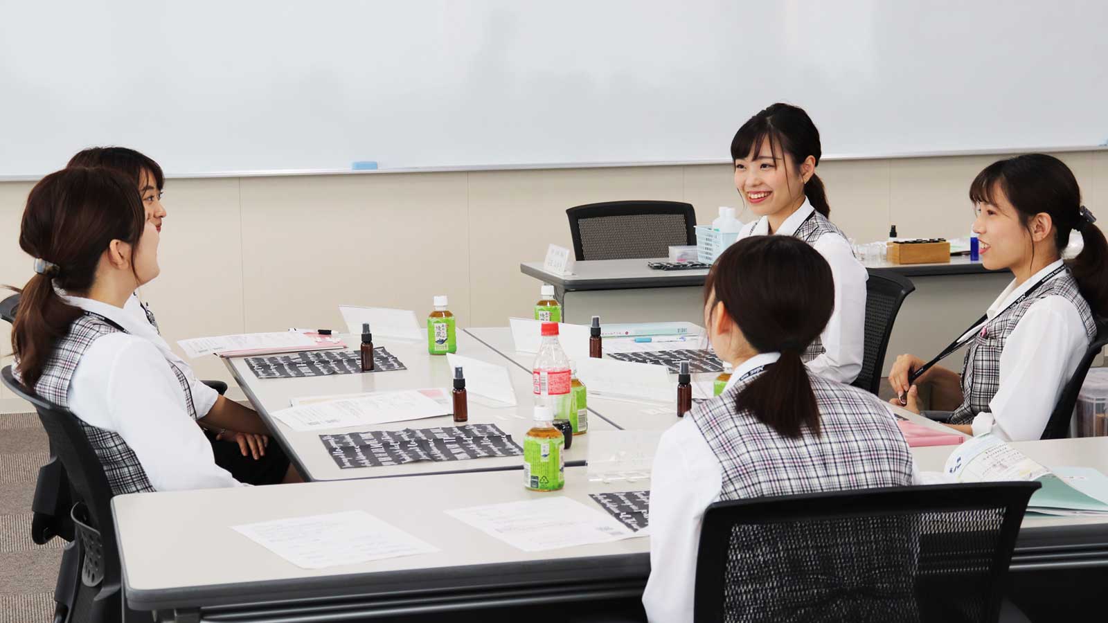 女性プロジェクト「CarA』ミーティングの風景
